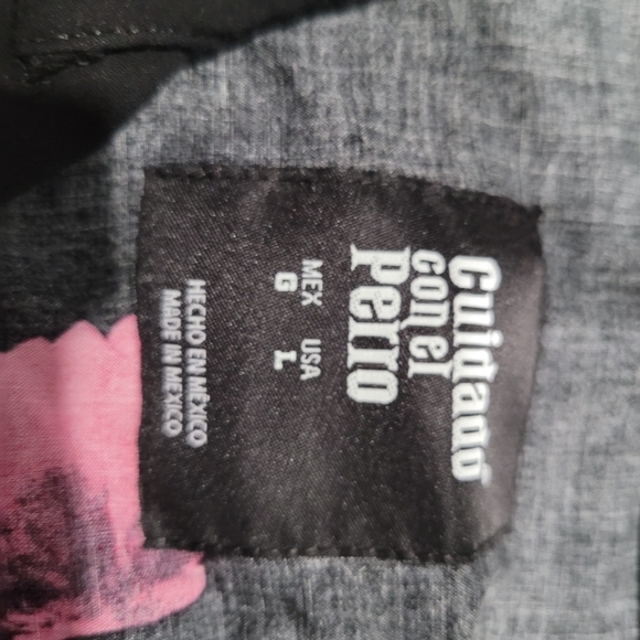 Men's Cuidado con el Perro Button up short sleeve, 🔥 design, excellent! - Picture 4 of 4